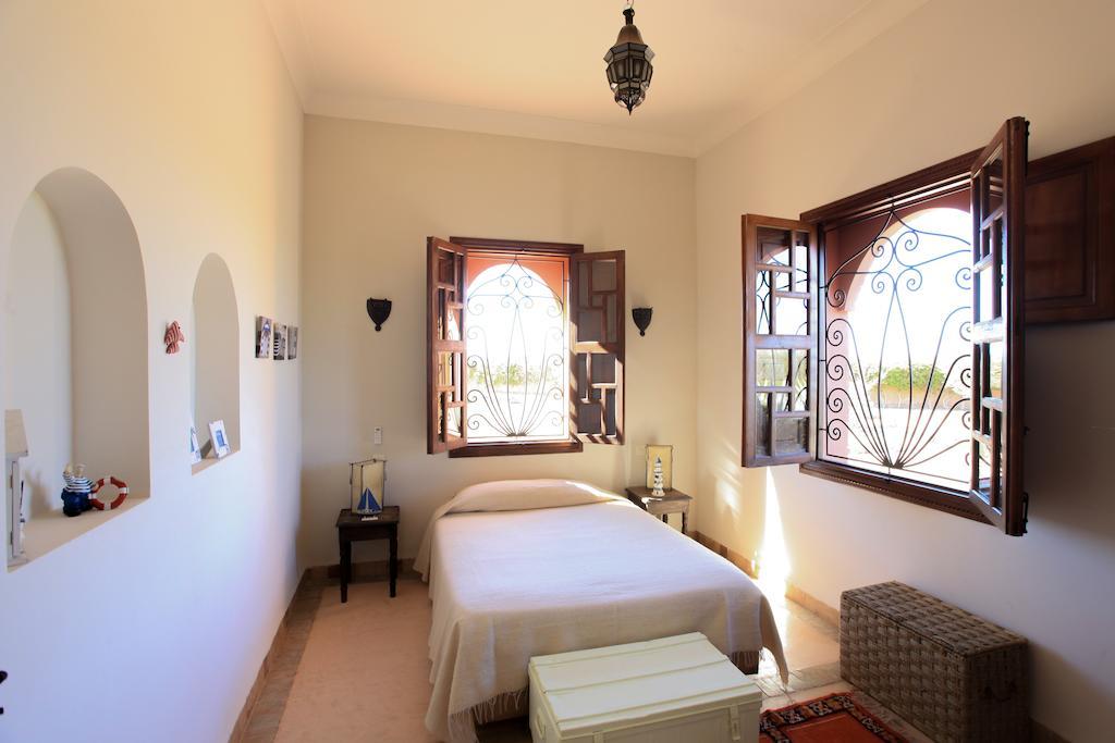 Riad Couleur Sable Sidi Abdallah Ghiat الغرفة الصورة
